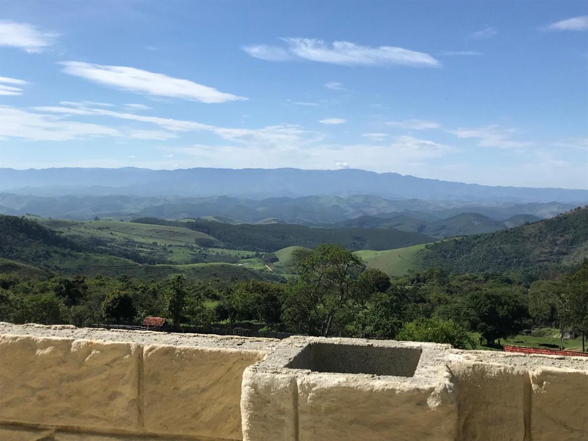Hotel Fazenda Castelo Santa Clara ラブリニャス エクステリア 写真